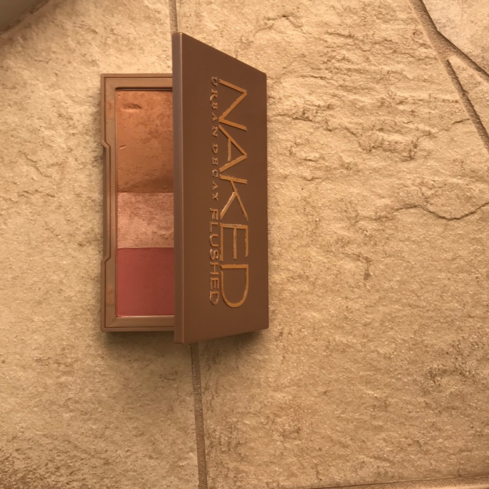 Naked Urban Decay Flushed